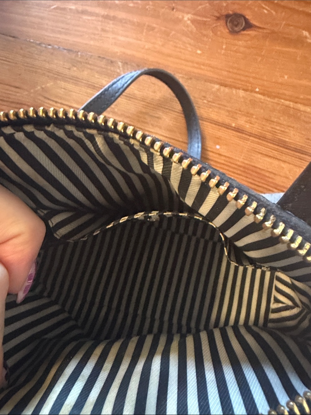 kate spade black & red polka dot bow purse - Picture 3 of 5